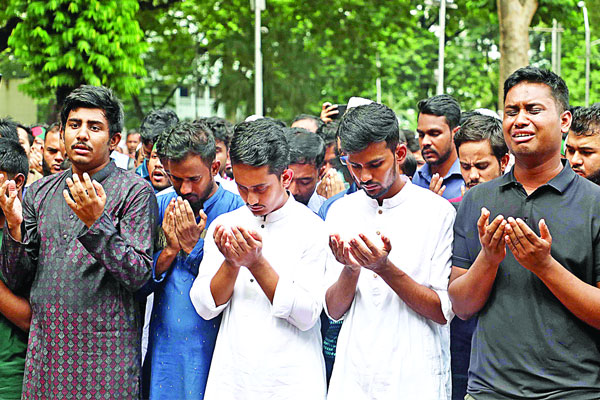 ইমন হোসেন ও রিয়াজের জানাজা