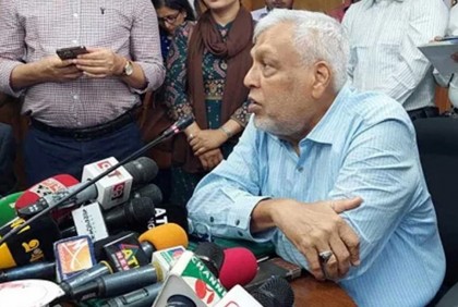 ‘আগে মাথা থেকে দুর্নীতি হতো, এখন কোনো মাথা নেই সুতরাং দুর্নীতির জায়গাও কম’

