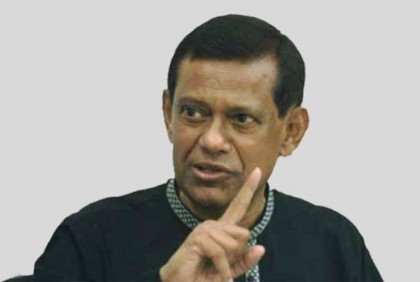 বিচারপতি মানিকের নামে নোয়াখালীতে মামলা