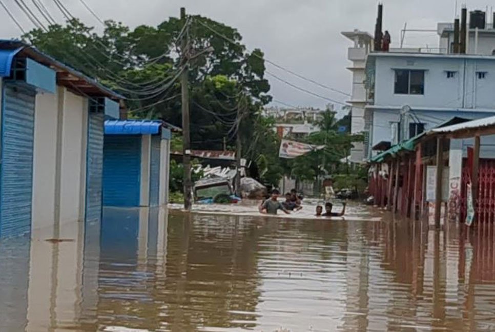 খাগড়াছড়িতে ভারী বর্ষণে নদীর পানি বৃদ্ধি, সহস্রাধিক পরিবার প্লাবিত