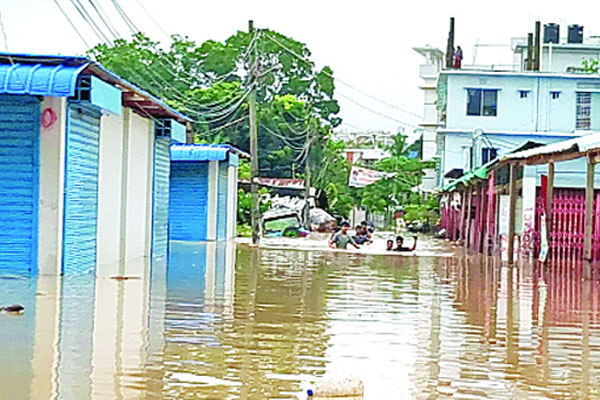 ফেনীতে ৫০ গ্রামের মানুষ পানিবন্দি