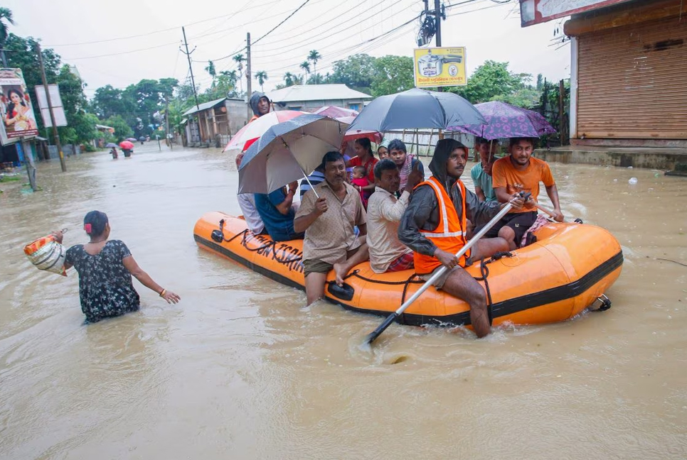 ত্রিপুরায় বন্যায় অন্তত ১০ জনের মৃত্যু