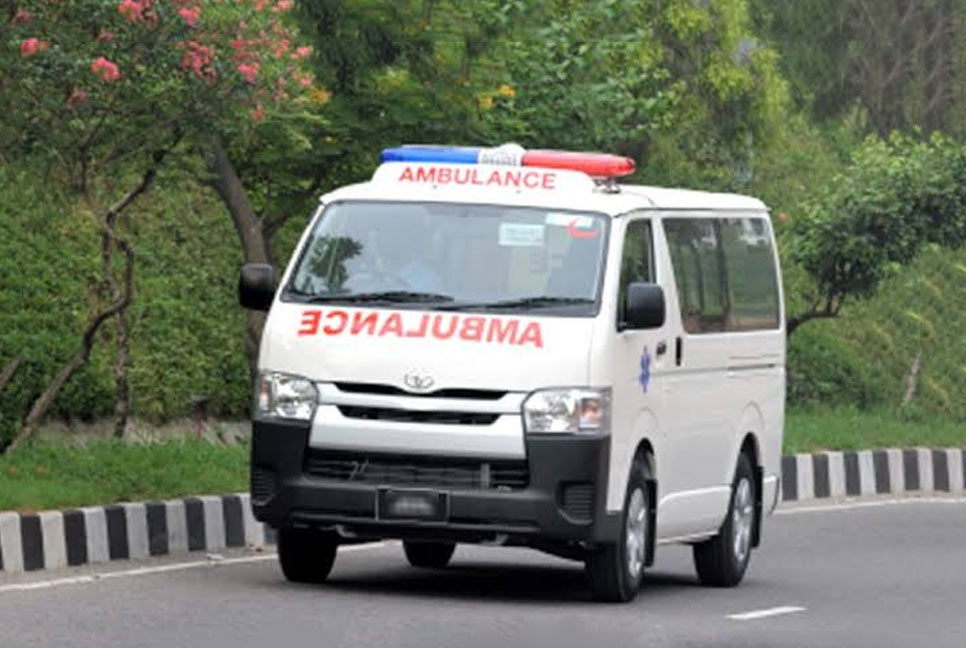 চট্টগ্রামে লাশবাহী গাড়িতে ডাকাতি, নারীর শ্লীলতাহানি অভিযোগ