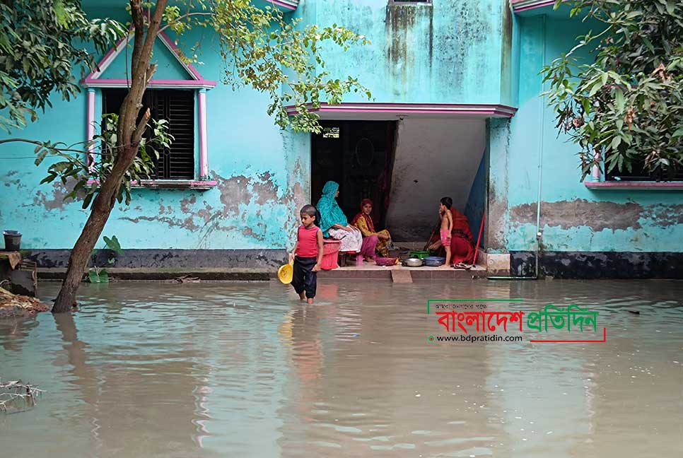 ব্রাহ্মণবাড়িয়ায় কমছে বন্যার পানি