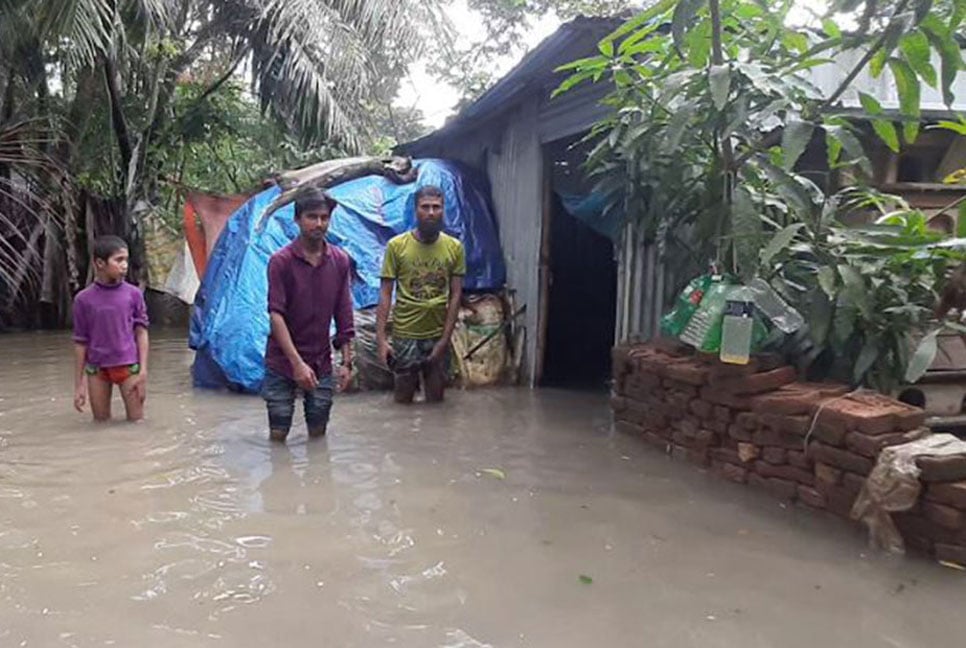 বন্যায় ক্ষতিগ্রস্ত ৪৯ লাখ মানুষ, ১৮ জনের মৃত্যু: ত্রাণ মন্ত্রণালয়