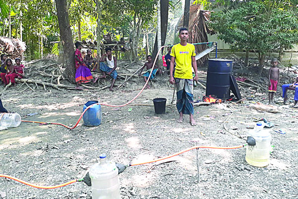 পরিত্যক্ত প্লাস্টিক পলিথিন থেকে জ্বালানি তেল