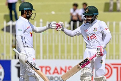 ১১৭ রানের লিড নিয়ে অলআউট বাংলাদেশ