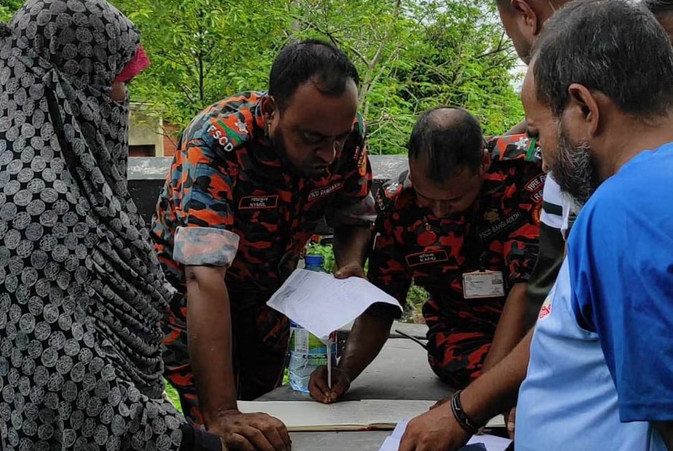 গাজী টায়ারের আগুনে নিহত-নিখোঁজের তালিকা করা হয়নি: ফায়ার সার্ভিস