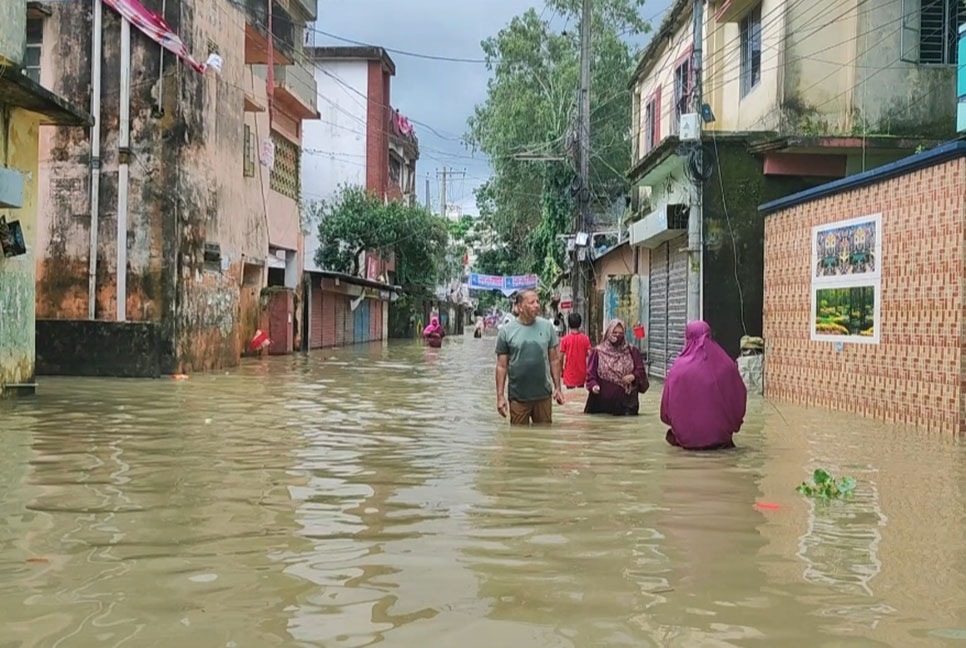 বন্যায় ফেনীতে ১৭ জনের প্রাণহানি