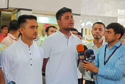 দুদক চেয়ারম্যানের সঙ্গে সাক্ষাৎ করলেন দুই সমন্বয়ক