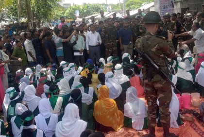 মোরেলগঞ্জে ছাত্র আন্দোলনে প্রধান শিক্ষক বরখাস্ত