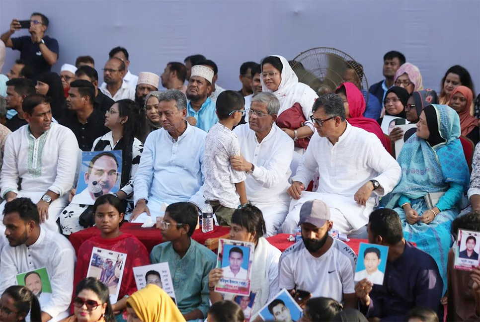 গুম-খুনের শিকার পরিবারকে রাষ্ট্রীয়ভাবে ভাতা দেওয়ার দাবি মির্জা ফখরুলের

