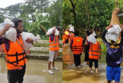 বন্যায় দুর্গত মানুষের পাশে শহীদ মুগ্ধের ভাই স্নিগ্ধ 