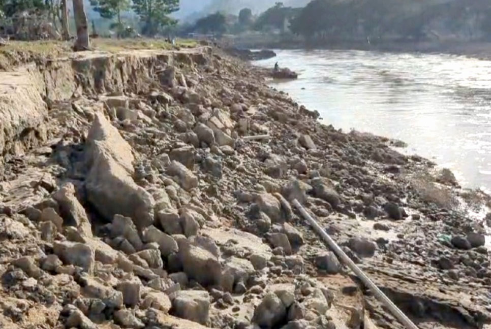 খাগড়াছড়িতে নদী ভাঙনে ঘরবাড়িসহ ৬ কিলোমিটার বিলীন 