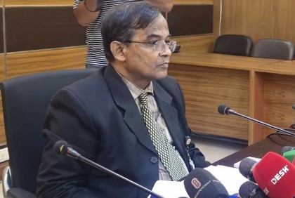 ডেঙ্গু প্রতিরোধে আমরা এবার সর্বোচ্চ অগ্রাধিকার দিচ্ছি : সচিব