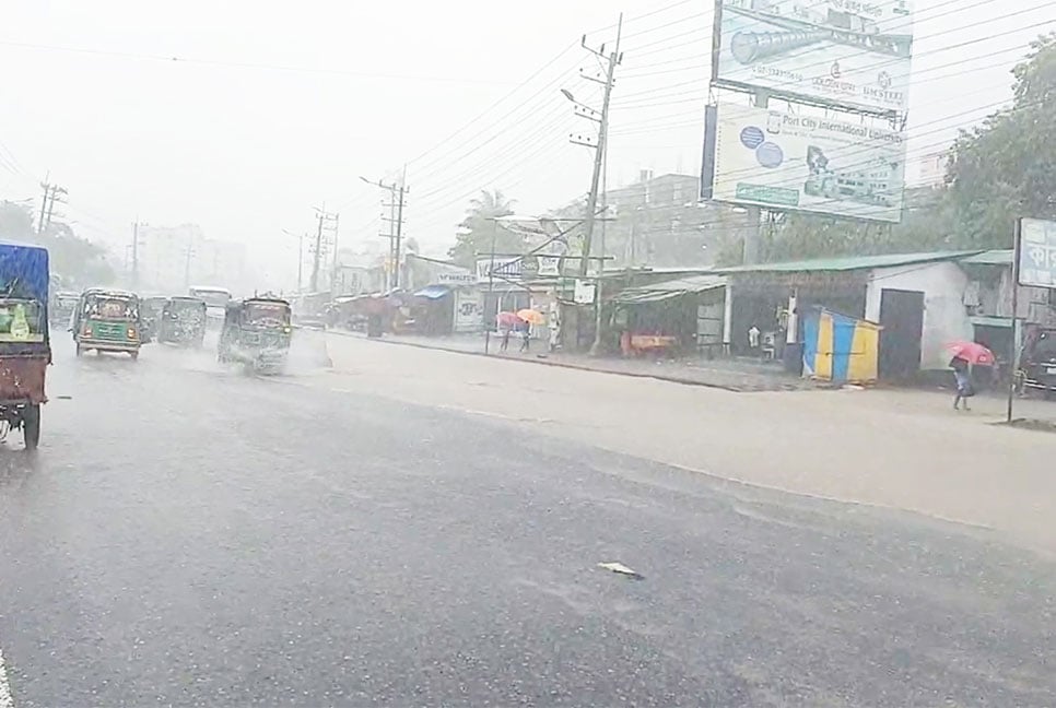 কক্সবাজারে ৪০১ মিলিমিটার রেকর্ড বৃষ্টিপাত