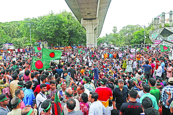 শাহবাগে হিন্দু জাগরণ মঞ্চের অবরোধ