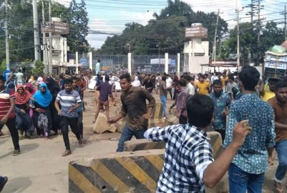 আশুলিয়ায় শ্রমিকদের ত্রিমুখী সংঘর্ষ, নারী শ্রমিক নিহত
