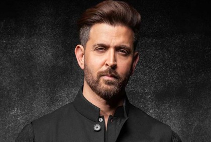 ডেটিং অ্যাপে প্রোফাইল খুলেছেন হৃতিক?