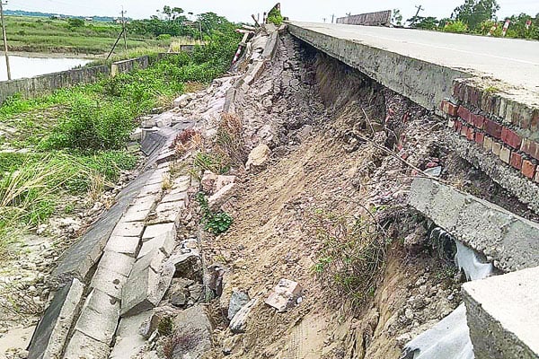 সিলেট-ভোলাগঞ্জ মহাসড়কে ধস