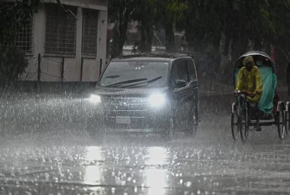 বৃষ্টি নিয়ে যে বার্তা দিল আবহাওয়া অফিস