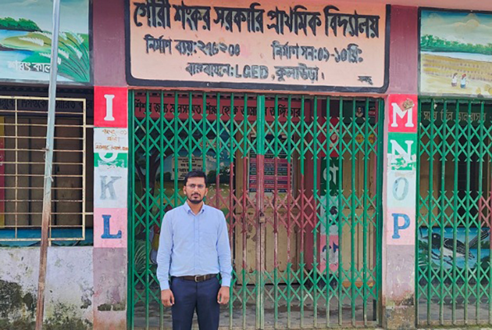 কুলাউড়ায় সরকারি নিয়ম মানেন না প্রাথমিকের শিক্ষকরা