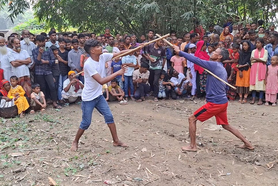 জয়পুরহাটে লাঠি খেলা ও প্রাচীন গ্রামীণ মেলা