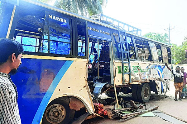 সিলিন্ডার বিস্ফোরণে নিহত ৩, দগ্ধ ২০