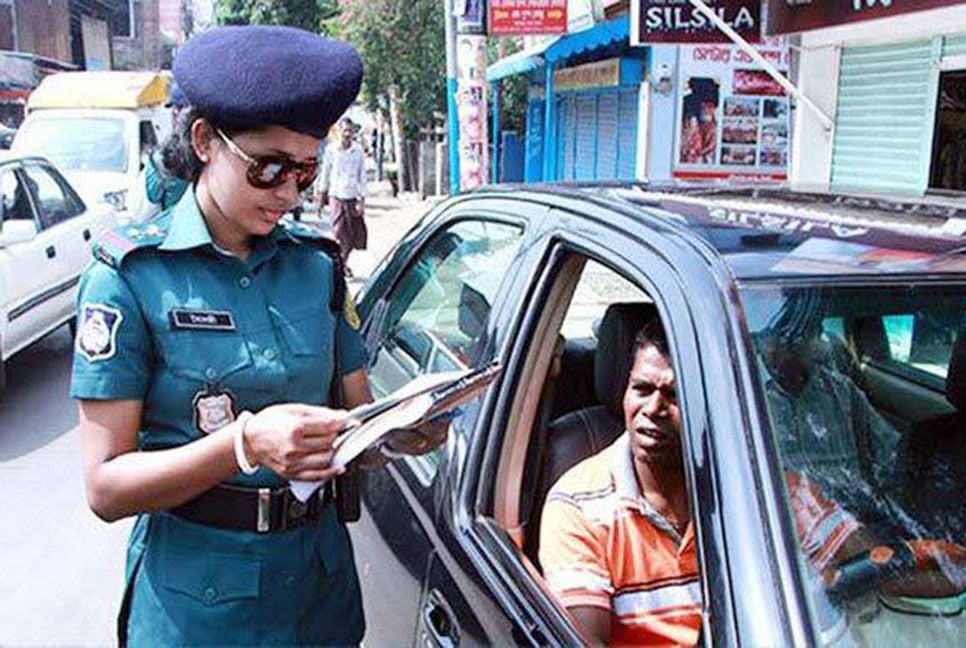 ট্রাফিক আইন লঙ্ঘনে দুই দিনে মামলা ১৭৭৯, জরিমানা ৭৩ লাখ টাকা