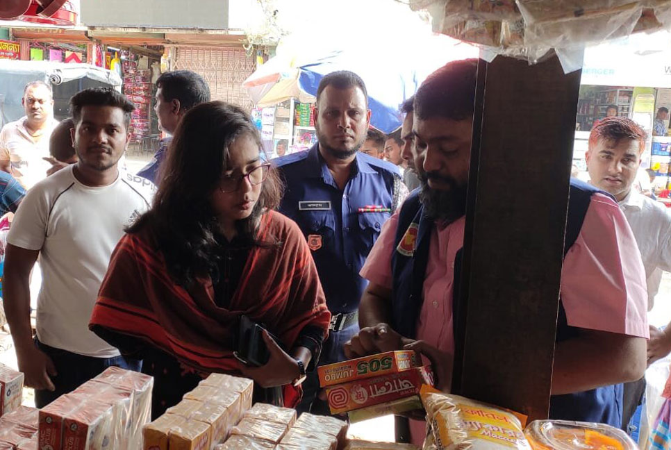 গাজীপুরে দুই প্রতিষ্ঠানকে ৮০ হাজার টাকা জরিমানা