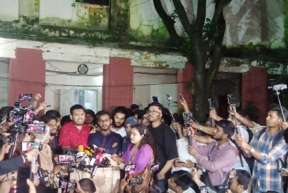 ঢাবি শিক্ষার্থীদের ওপর হামলায় হাসিনাসহ ৩৯১ জনের নামে মামলা

