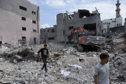 গাজায় এখন চারদিকে শুধু লাশের গন্ধ: ফিলিপ লাজারিনি