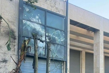 হিজবুল্লাহর ড্রোন হামলায় নেতানিয়াহুর বেডরুমের জানালা ক্ষতিগ্রস্ত