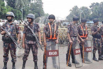 বঙ্গভবন এলাকায় ২ প্লাটুন বিজিবি মোতায়েন

