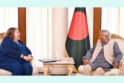 প্রধান উপদেষ্টার সঙ্গে মার্কিন চার্জ দ্য অ্যাফেয়ার্সের সাক্ষাৎ
