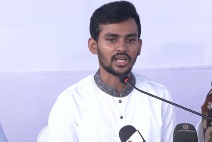 সিন্ডিকেট ভাঙতে কৃষিবাজার চালু করবে সরকার : উপদেষ্টা আসিফ


