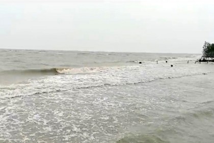 মোংলা বন্দরসহ উপকূলীয় এলাকায় বৃষ্টি 