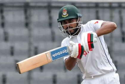 জাদেজা-স্টোকসের পাশে মিরাজ