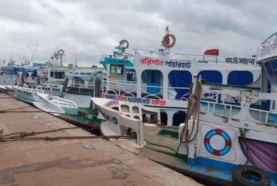 অভ্যন্তরীণ রুটে লঞ্চ চলাচল শুরু