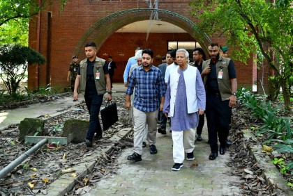 গণভবন জাদুঘরে ‘আয়নাঘরের’ রেপ্লিকাও থাকা উচিত : প্রধান উপদেষ্টা

