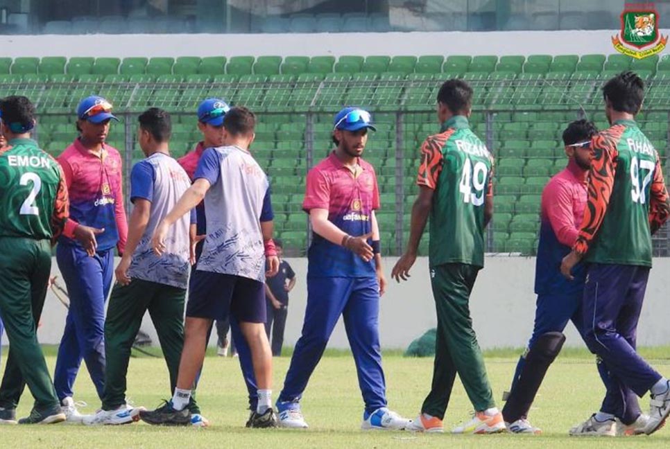 আরব-আমিরাতকে উড়িয়ে দিল বাংলাদেশের যুবারা