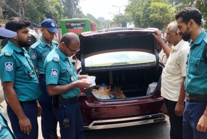 ট্রাফিক আইন লঙ্ঘন: রাজধানীতে একদিনে ৬৬ লক্ষাধিক টাকা জরিমানা