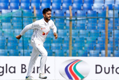 টেস্ট অলরাউন্ডার র‌্যাঙ্কিংয়ের শীর্ষ তিনে মিরাজ