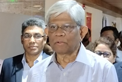 বিনিয়োগকারীদের আস্থা ফেরাতে কাজ করব : অর্থ উপদেষ্টা


