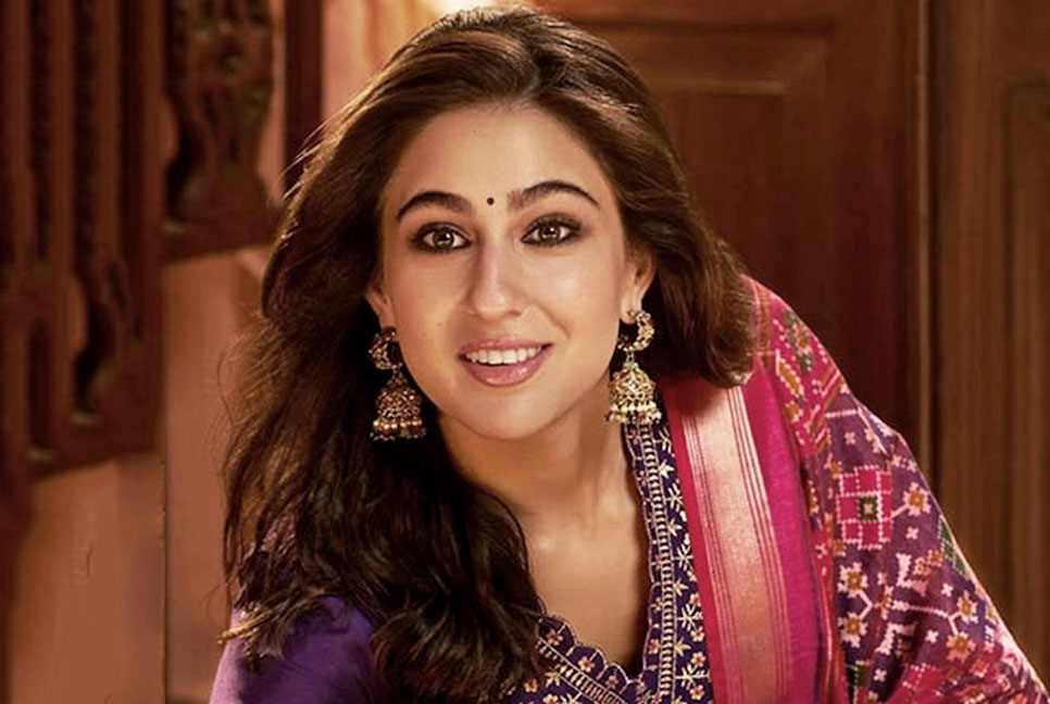 অভিনেতা নয়, এবার নেতার ছেলের সঙ্গে সাইফকন্যার প্রেম
