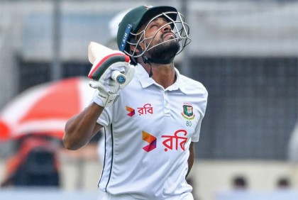 ফলোঅনের শঙ্কায় বাংলাদেশ