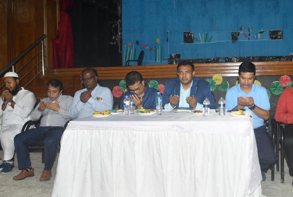 নোবিপ্রবিতে শিক্ষার্থীর মৃত্যুতে শোকসভা, বিভিন্ন পদক্ষেপ গ্রহণের আশ্বাস উপাচার্যের