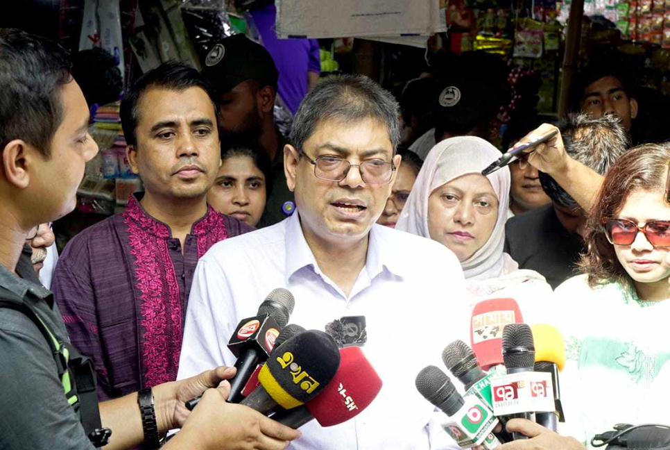 পলিথিন উৎপাদনকারীদের বিরুদ্ধে অভিযান শুরু রবিবার