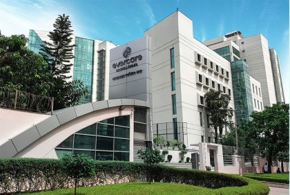 ডা. জাহিদের মা সিসিইউতে ভর্তি 
