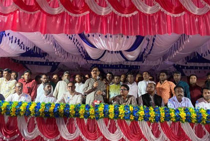 শেখ হাসিনার পরিণতি থেকে শিক্ষা নিন : মান্না